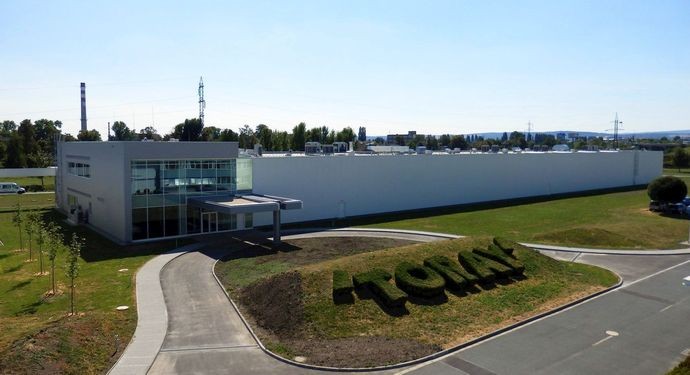 Завод Toray в Простеёве (Чехия)