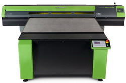 Широкоформатный принтер VersaUV LEJ-640F