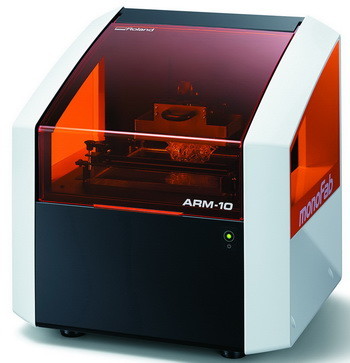 Roland DG представляет свой первый 3D-принтер и новый фрезерный станок