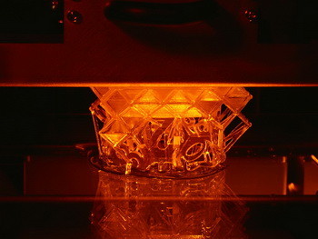 Roland DG представляет свой первый 3D-принтер и новый фрезерный станок