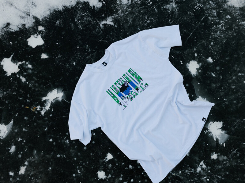 «Атомстройкомплекс» совместно с брендом одежды HARD выпустили футболки в поддержку «ЗООзащиты»