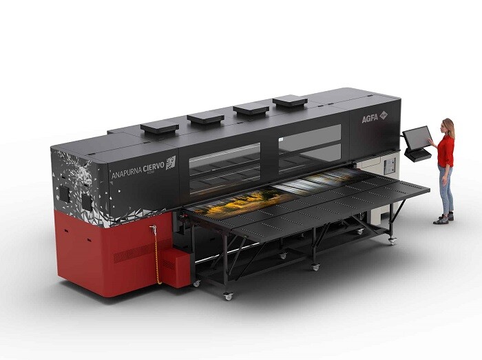 Agfa анонсировала дебют УФ-принтера с гибридной подачей материалов – Anapurna 